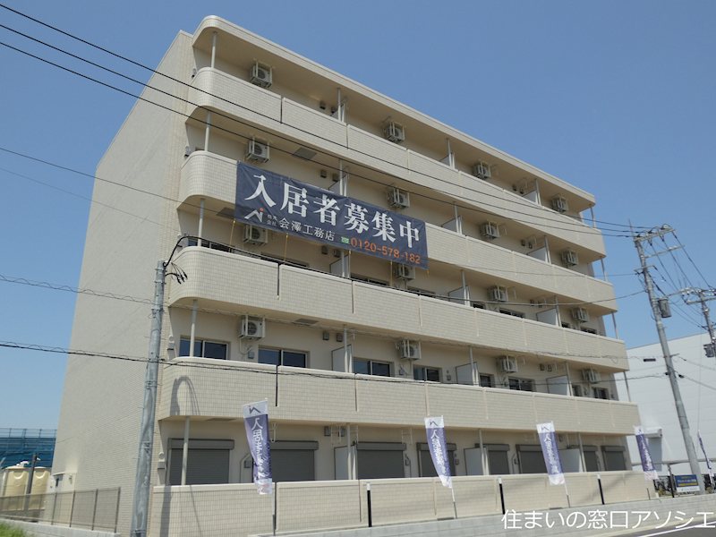 建物外観　アバンツァートコルソ吉川美南のご紹介は住まいの窓口アソシエに