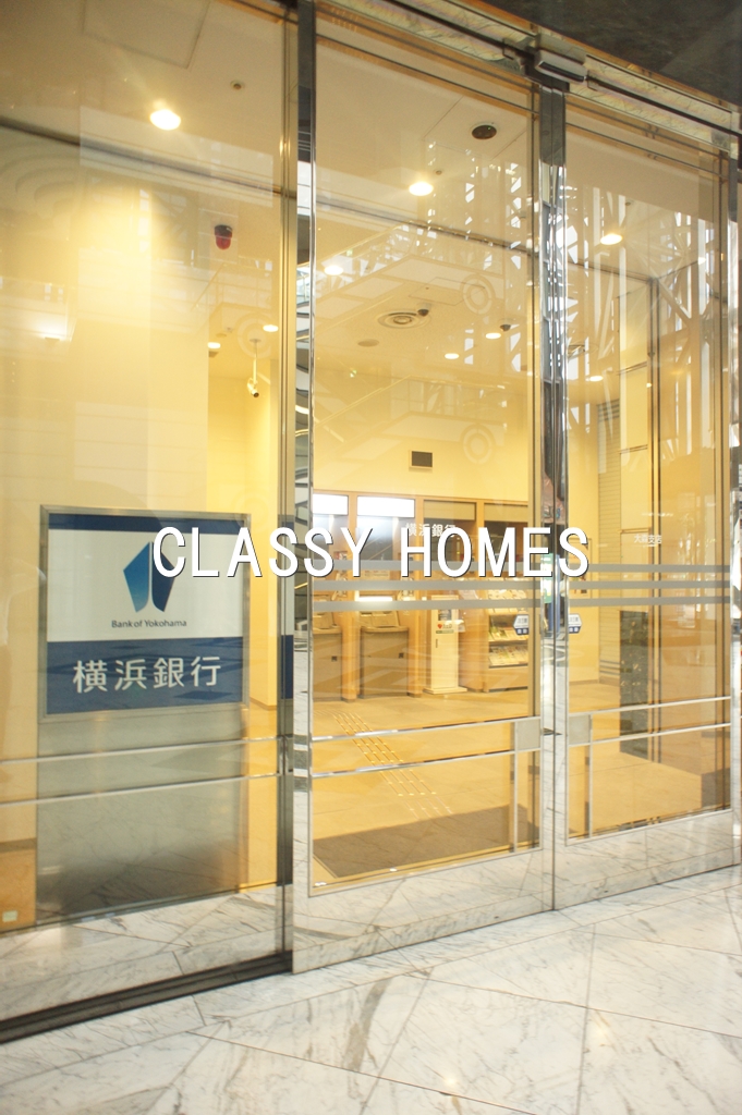銀行　横浜銀行大森支店（銀行）まで459m