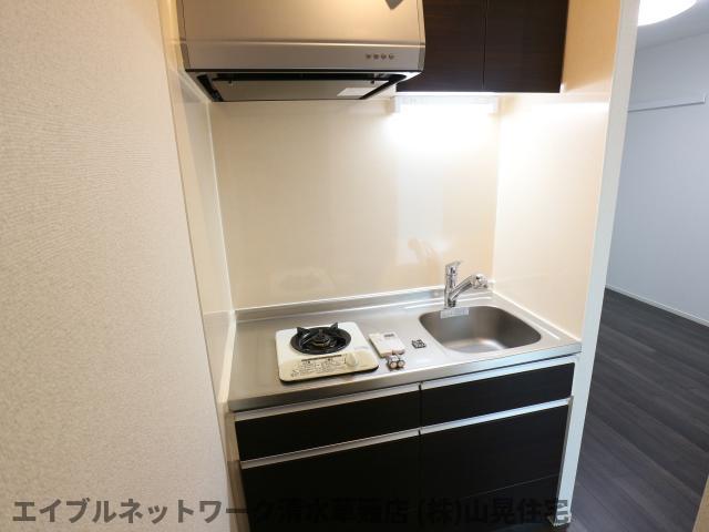キッチン　コンパクトなキッチンで掃除もラクラク