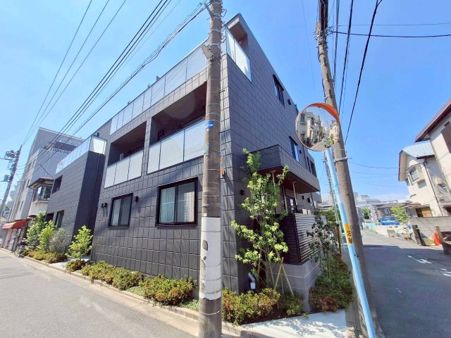 建物外観　日当り良好の南向き
