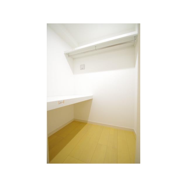 収納　ウォークインクローゼット
