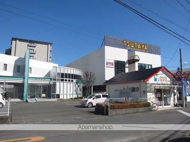 レンタルビデオ　ＴＳＵＴＡＹＡ（レンタルビデオ）まで350m