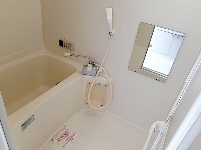 バス・シャワールーム　お風呂です