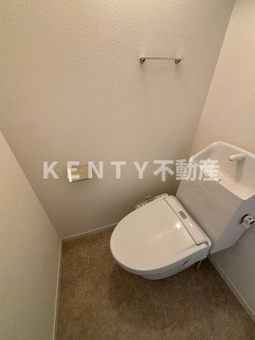 トイレ　落ち着いたトイレです