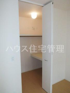 収納　クローゼット