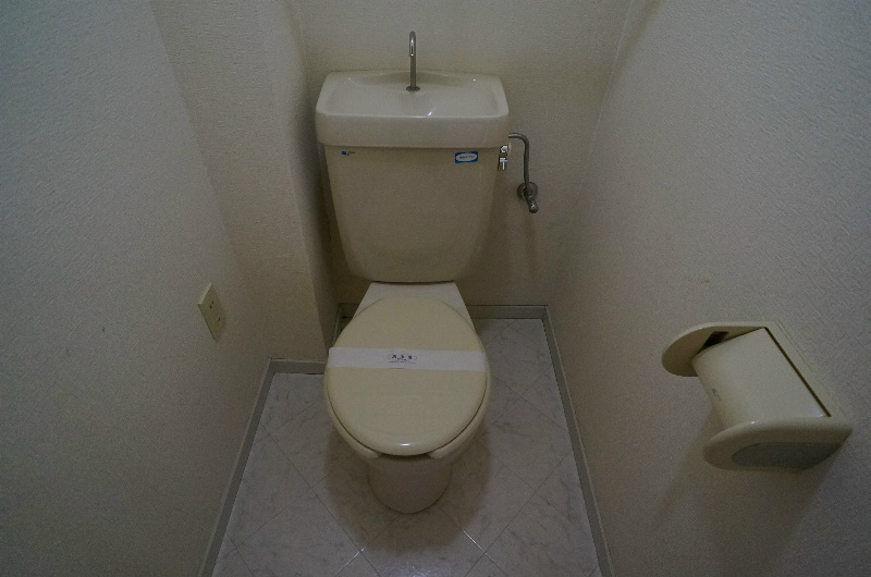 トイレ　※同建物・別号室の写真です★（実際のお部屋とは異なります）