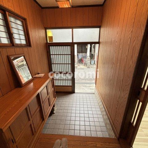 玄関