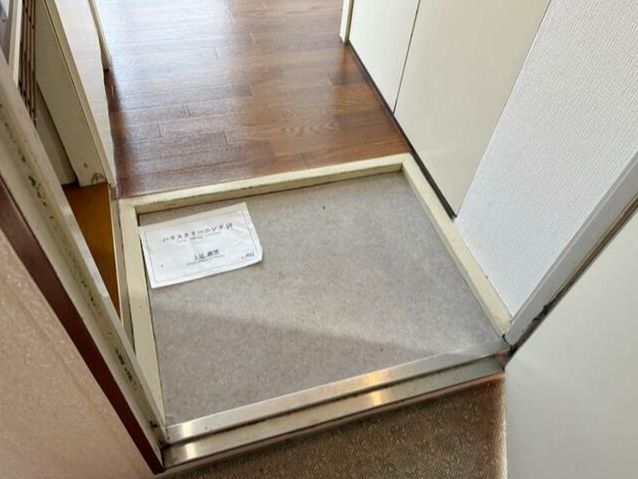 玄関　毎日通る玄関はこちらです　※参考写真です
