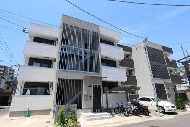 建物外観　最寄り駅徒歩約9分の好立地デザイナーズ物件です！