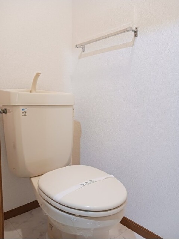 トイレ　図面と現状に相違がある場合には現状を優先