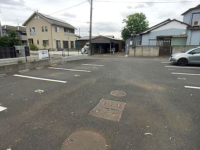 駐車場　駐車場