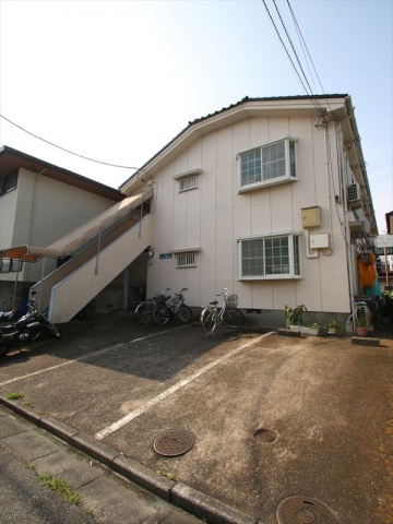 建物外観　礼金不要　理科大まで自転車で10分圏内　バス停徒歩圏内