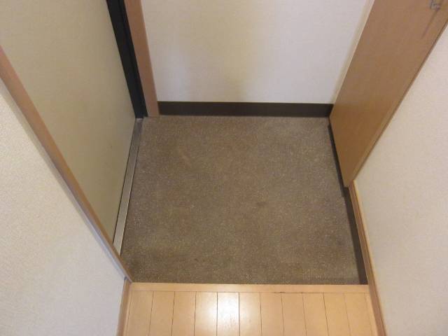 ＪＲ阪和線 杉本町駅 徒歩2分 4階建 築20年の玄関写真