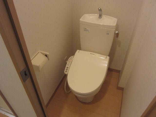 ＪＲ阪和線 杉本町駅 徒歩2分 4階建 築20年のトイレ写真
