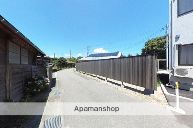 その他　前面道路（その他）まで0m