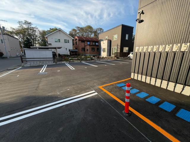 駐車場　駐車場