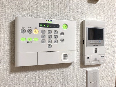 セキュリティ　☆モニター付きインターホン☆