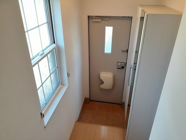 玄関　図面と現状に相違がある場合には現状を優先