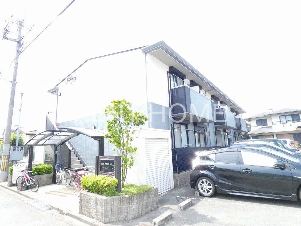 建物外観　駐車場