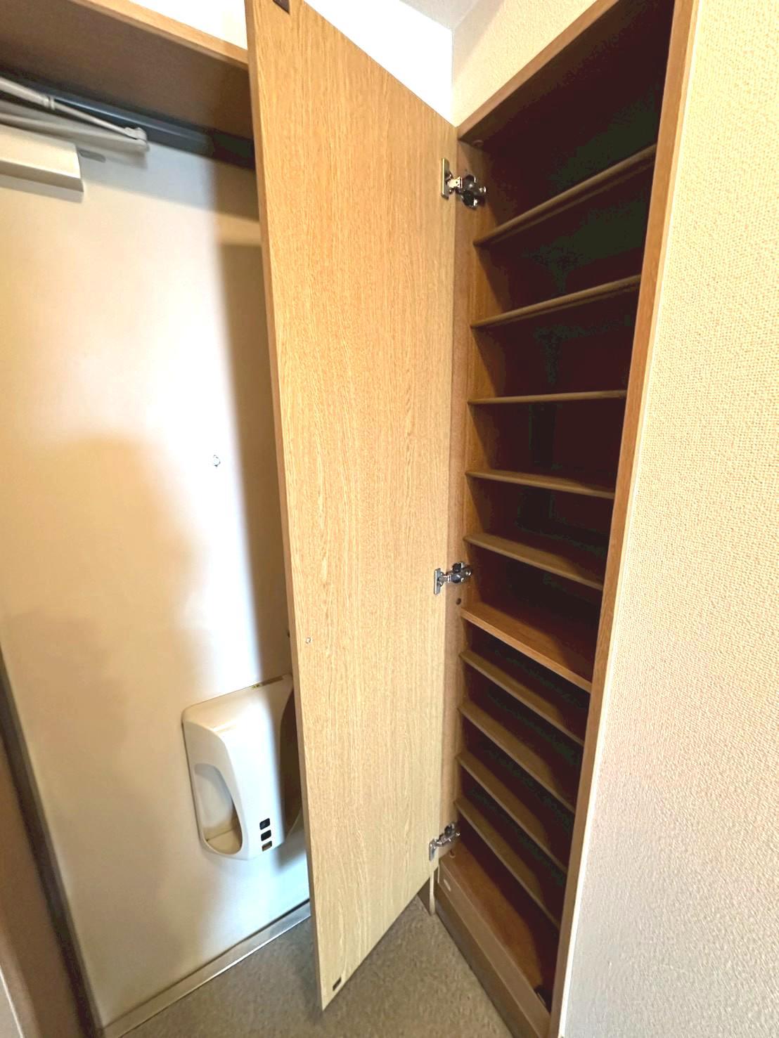 エントランス　シューズbox