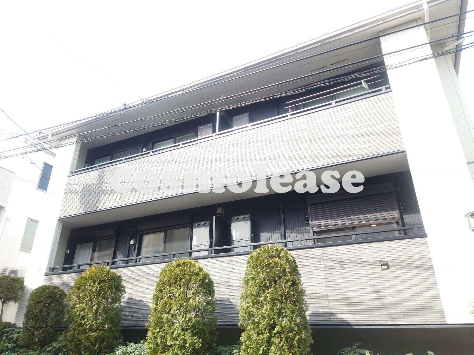 建物外観　外観　弊社は駅前　お部屋の鍵も弊社にあり、すぐ内見対応します
