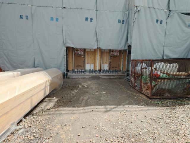 建物外観　建築中