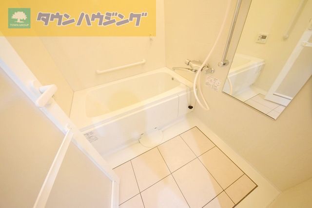 バス・シャワールーム　イメージ。別号室写真です。