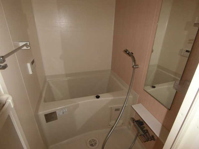 バス・シャワールーム　他のお部屋の参考写真となります。