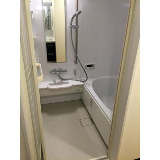 バス・シャワールーム　※写真は同タイプ住戸です。