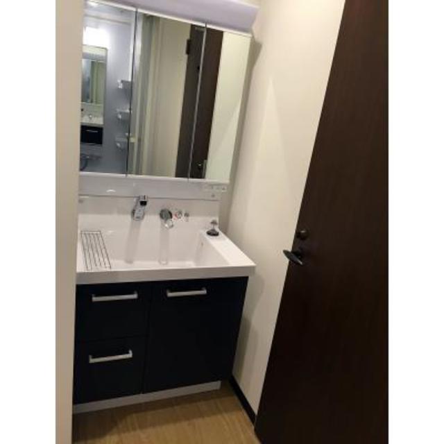 洗面設備　※写真は同タイプ住戸です。
