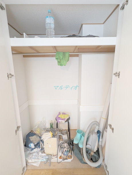 収納　内装中