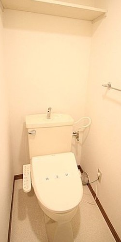 トイレ　別部屋参照