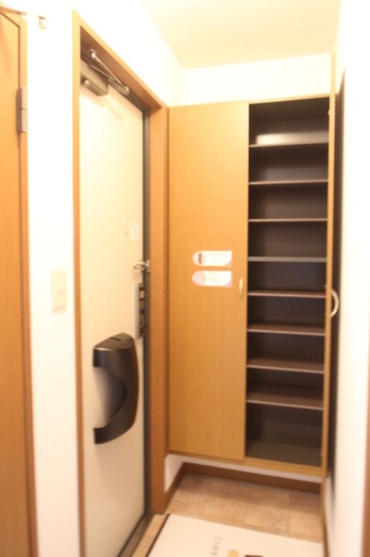 玄関　別号室