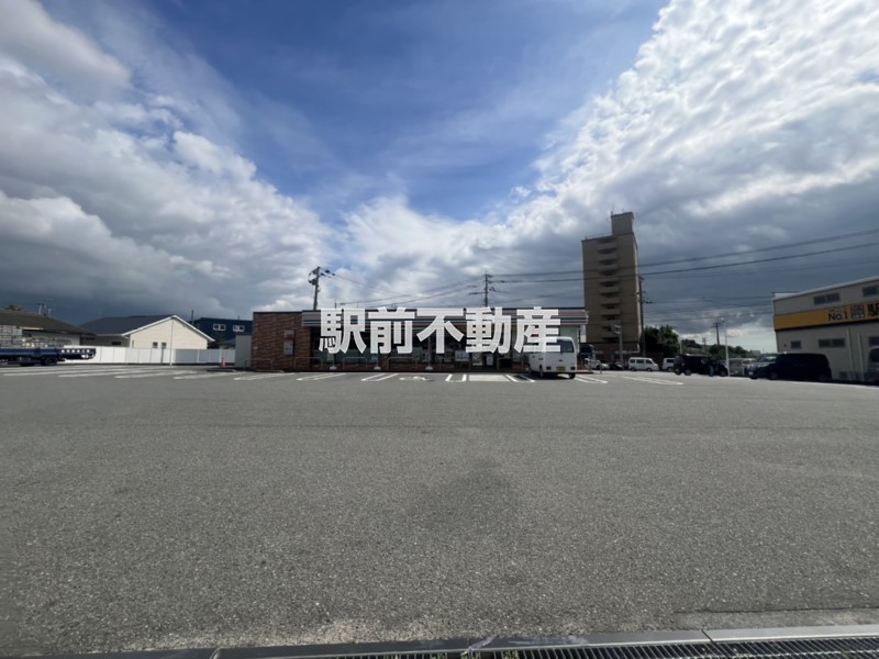 コンビニ　セブンイレブン神埼吉田店（コンビニ）まで600m