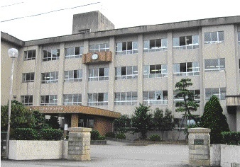 中学校　富山市立興南中学校（中学校）まで2895m