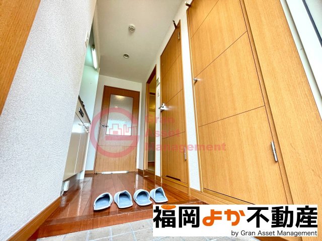 玄関　シンプルで使いやすい玄関です