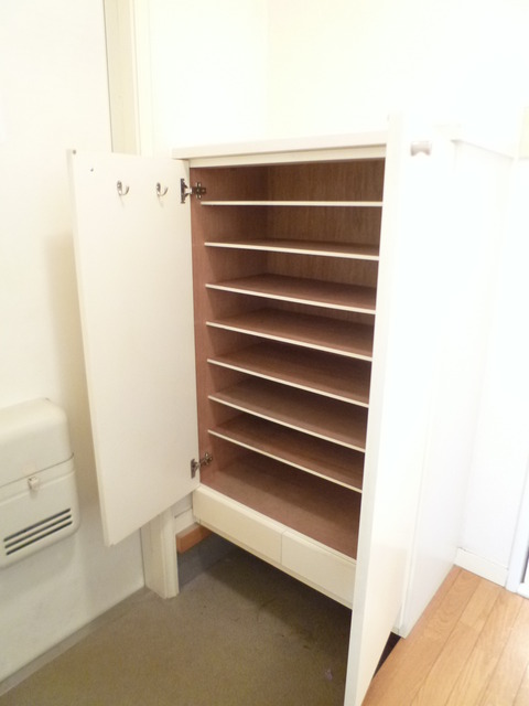 玄関　下駄箱