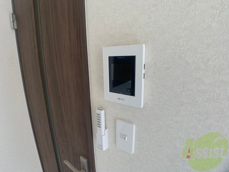 セキュリティ　ＴＶモニター付インターホンです。来客者の顔が見えるので安心！