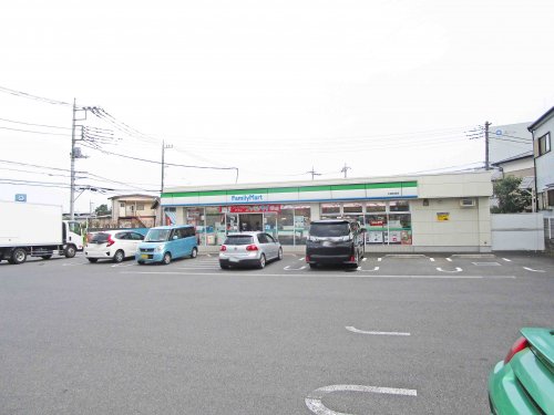 コンビニ　ファミリーマート川越的場店（コンビニ）まで391m
