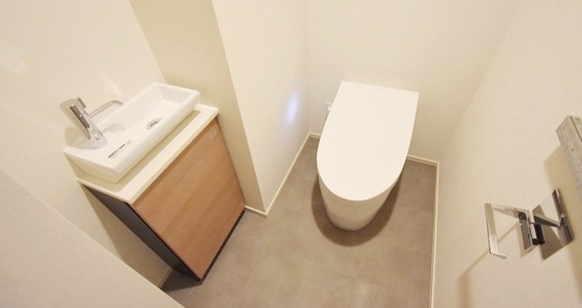 トイレ　別部屋同仕様