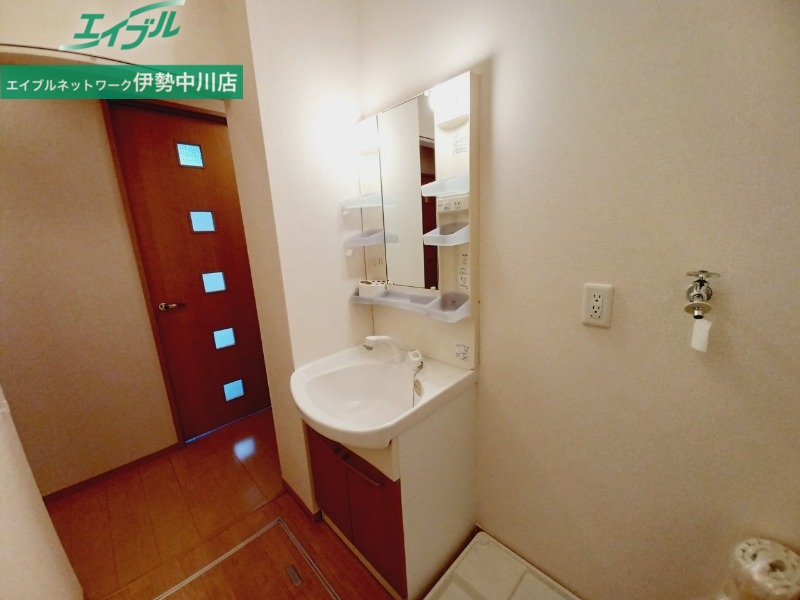 洗面設備　同タイプの部屋写真です