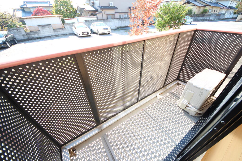 バルコニー　※退去前の為別部屋の写真です。