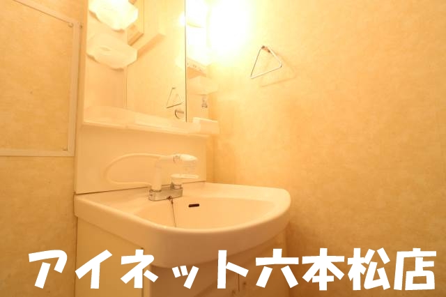 洗面設備　朝のご支度はこちらで