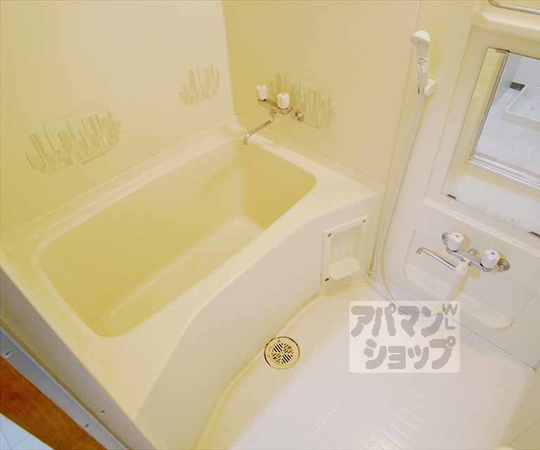 下鴨フラッツの風呂写真