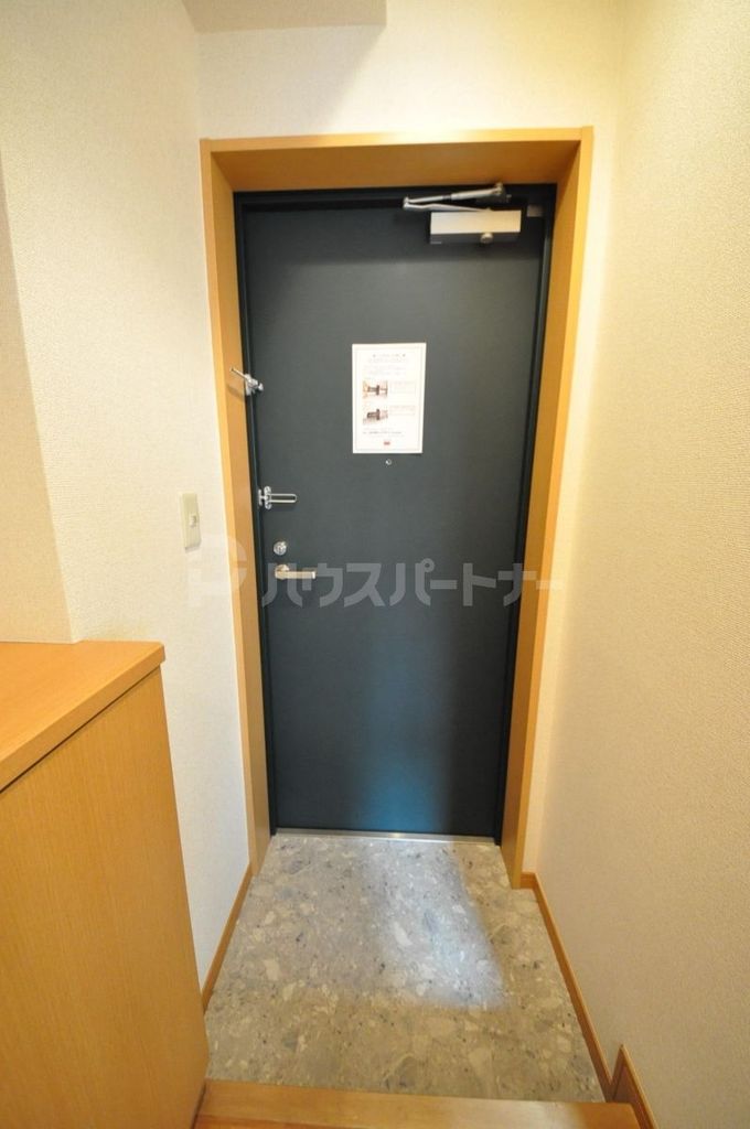 エルラッソ入谷の玄関写真