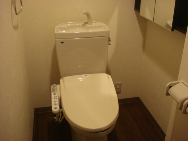 トイレ　トイレもきれいです