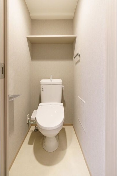 地下鉄東山線 今池駅 徒歩6分 14階建 築4年のトイレ写真