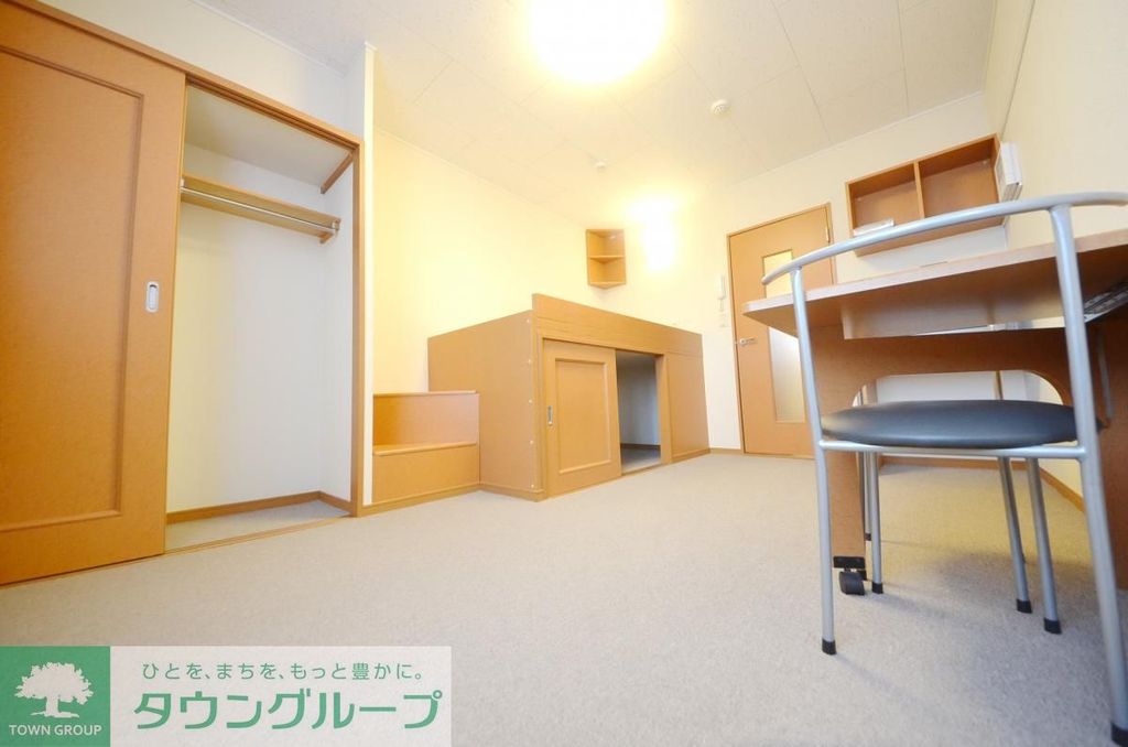 レオパレスセピアコートの居間写真