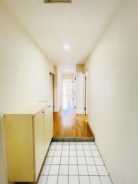 クレスト藤沢の玄関写真