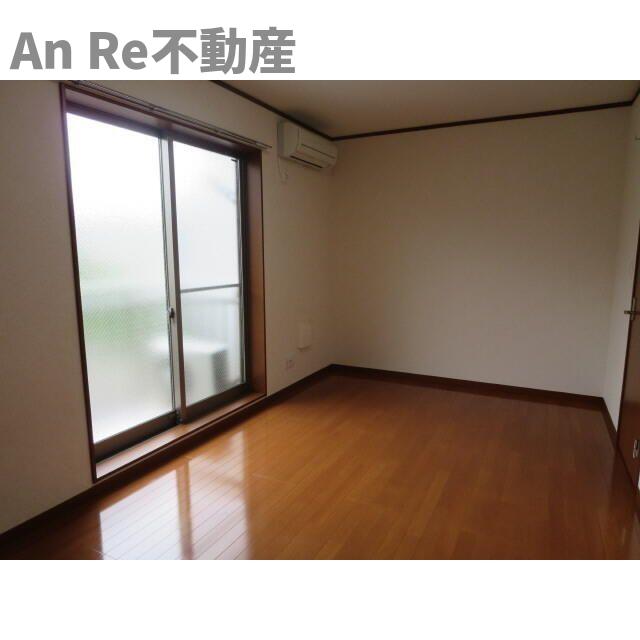 埼玉高速鉄道 南鳩ケ谷駅 徒歩17分 2階建 築17年の居間写真